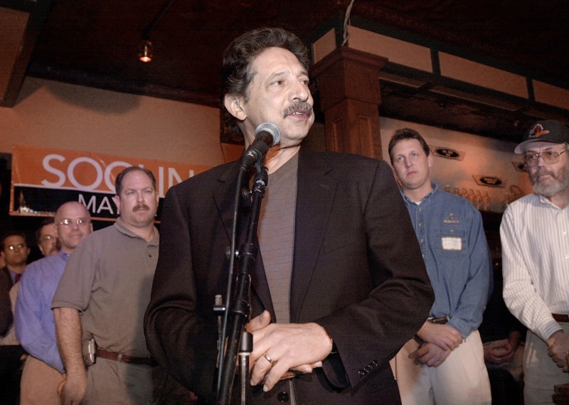 2003: Loses race for mayor